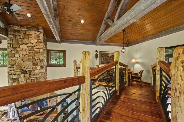 Blue Ridge Gem near Boone and Blowing Rock - Boone, North Carolina