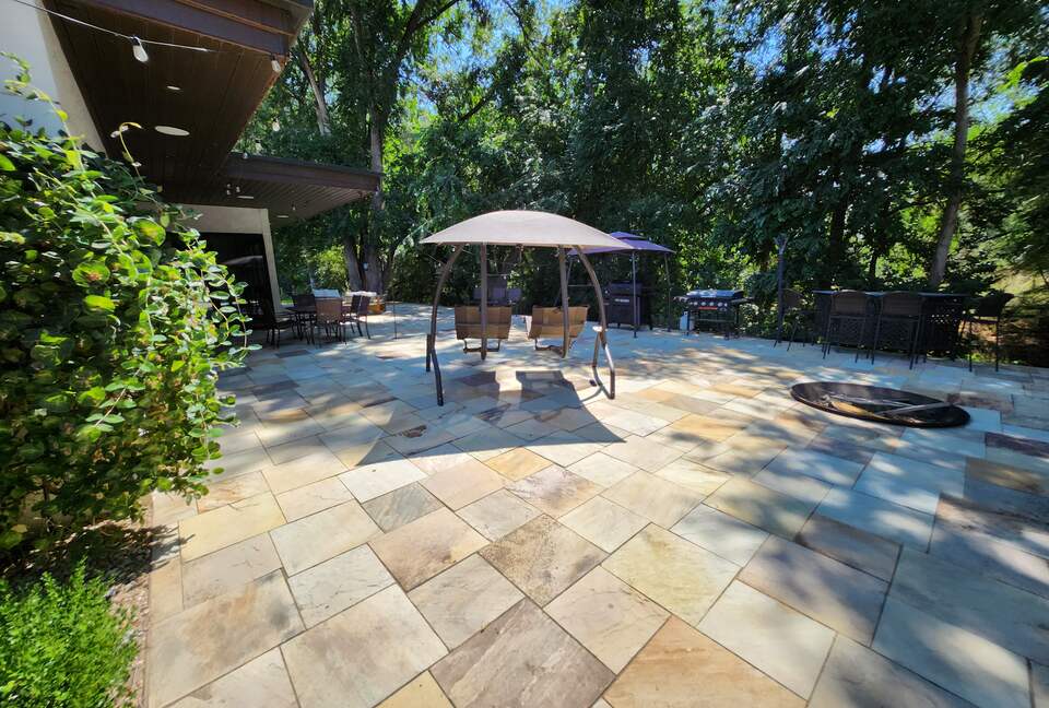 Graceful Living on Over Three Acres in Idaho Wine Country - Nampa, Idaho