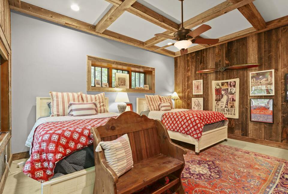 Blue Ridge Gem near Boone and Blowing Rock - Boone, North Carolina