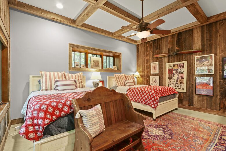 Blue Ridge Gem near Boone and Blowing Rock - Boone, North Carolina