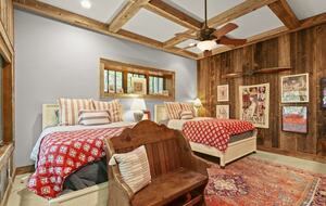 Blue Ridge Gem near Boone and Blowing Rock - Boone, North Carolina