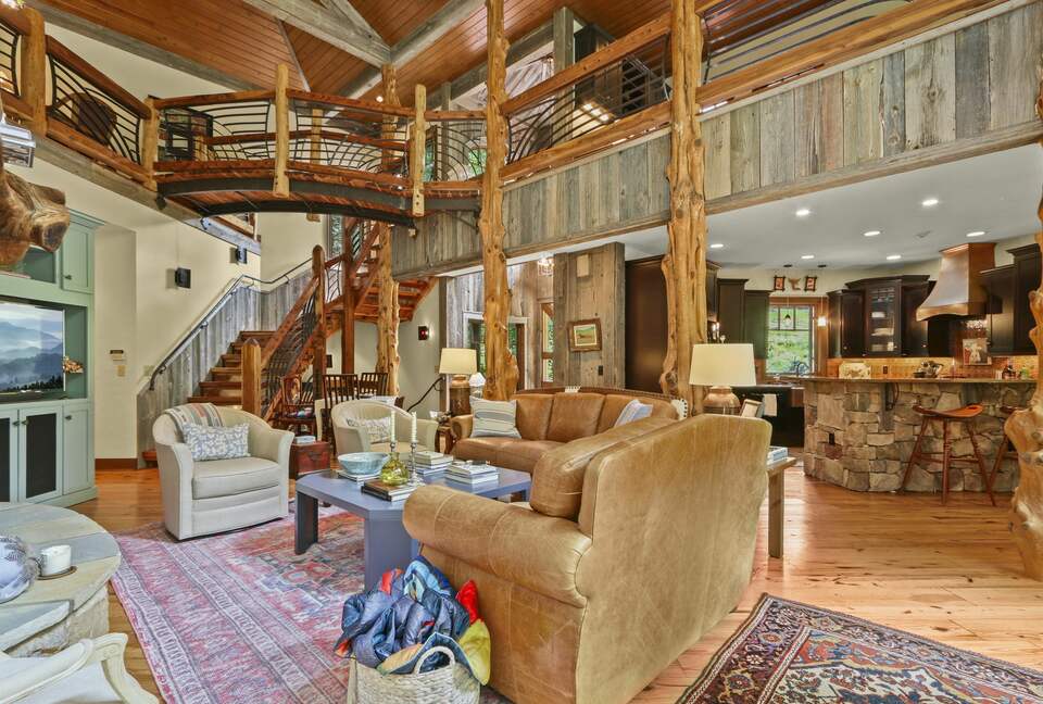 Blue Ridge Gem near Boone and Blowing Rock - Boone, North Carolina