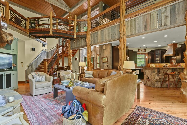 Blue Ridge Gem near Boone and Blowing Rock - Boone, North Carolina