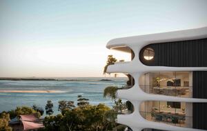 Exclusive Cotton Tree Waterfront Retreat with Resort Amenities - Maroochydore, Australia