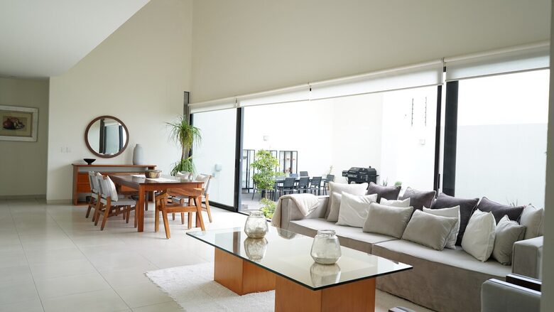 Stylish Contemporary Stay with Ample Outdoor Living - León, Mexico