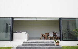 Stylish Contemporary Stay with Ample Outdoor Living - León, Mexico