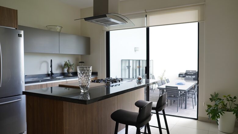 Stylish Contemporary Stay with Ample Outdoor Living - León, Mexico