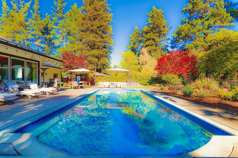 Sonoma Wine Country Estate - as seen on Emmy Award winning show Staycation! - Sebastopol, California