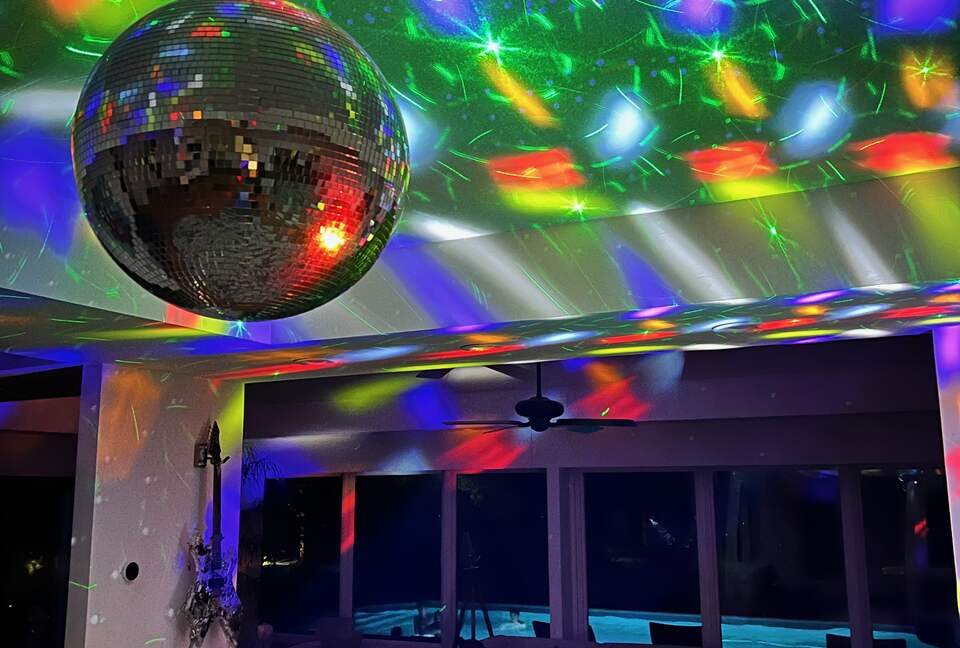 Sonoma Wine Country Estate - as seen on Emmy Award winning show Staycation! - Sebastopol, California