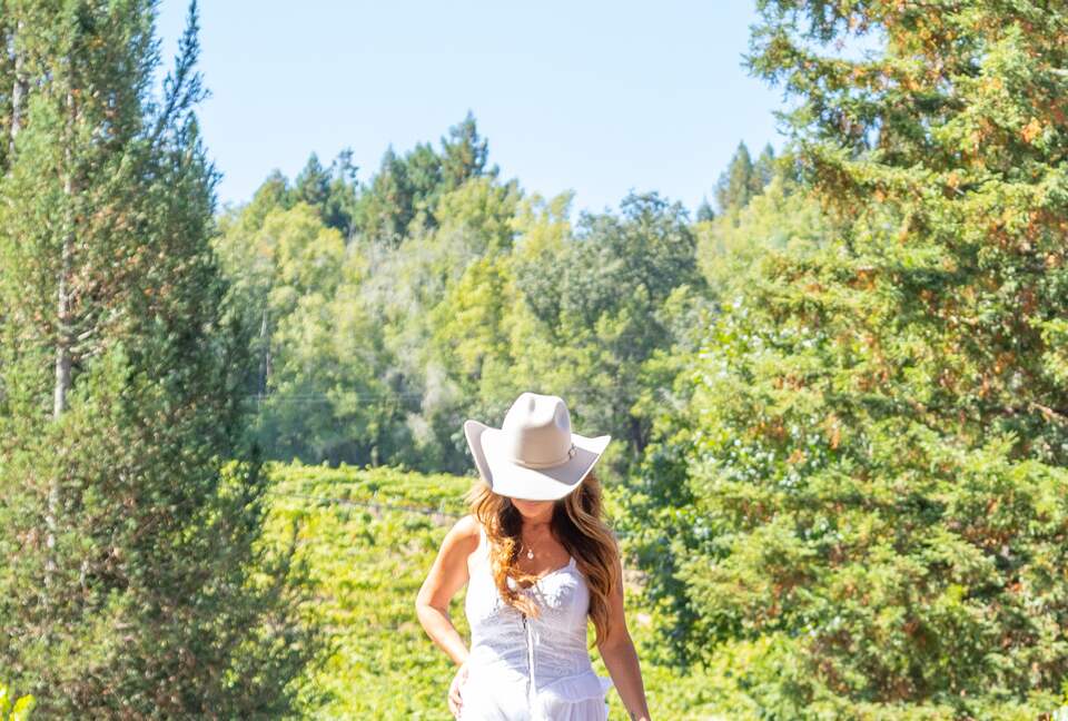 Sonoma Wine Country Estate - as seen on Emmy Award winning show Staycation! - Sebastopol, California