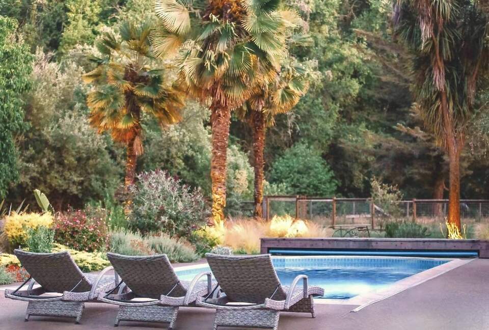 Sonoma Wine Country Estate - as seen on Emmy Award winning show Staycation! - Sebastopol, California