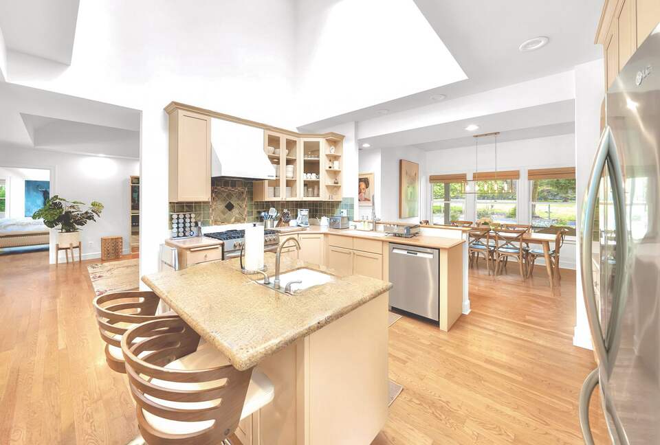 Sonoma Wine Country Estate - as seen on Emmy Award winning show Staycation! - Sebastopol, California