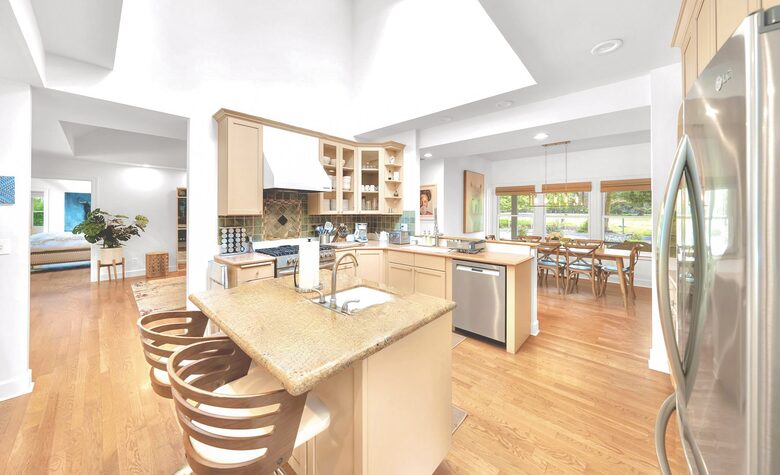 Sonoma Wine Country Estate - as seen on Emmy Award winning show Staycation! - Sebastopol, California