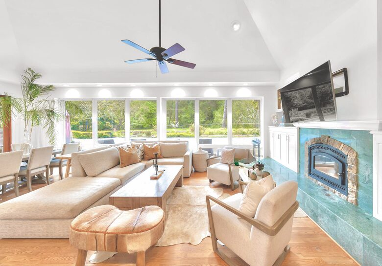 Sonoma Wine Country Estate - as seen on Emmy Award winning show Staycation! - Sebastopol, California