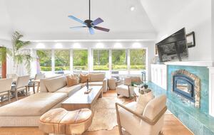 Sonoma Wine Country Estate - as seen on Emmy Award winning show Staycation! - Sebastopol, California