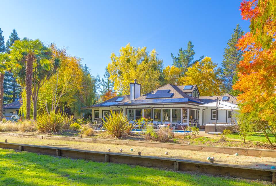 Sonoma Wine Country Estate - as seen on Emmy Award winning show Staycation! - Sebastopol, California