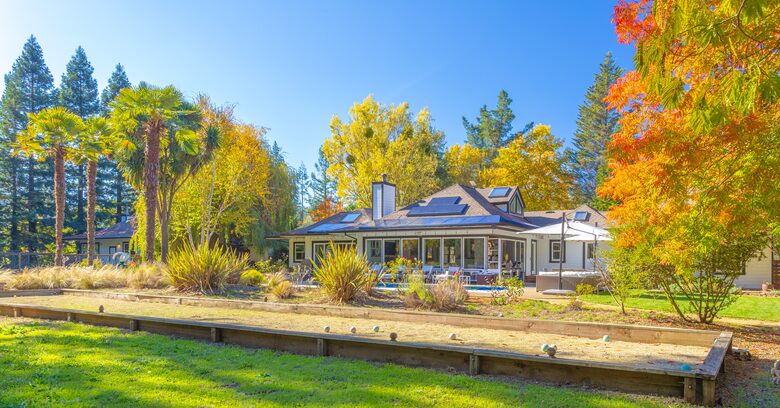 Sonoma Wine Country Estate - as seen on Emmy Award winning show Staycation! - Sebastopol, California