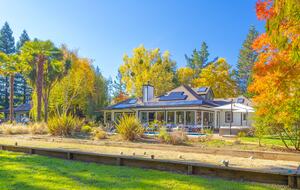 Sonoma Wine Country Estate - as seen on Emmy Award winning show Staycation! - Sebastopol, California