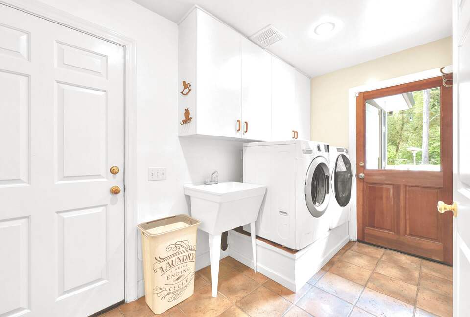 Sonoma Wine Country Estate - as seen on Emmy Award winning show Staycation! - Sebastopol, California