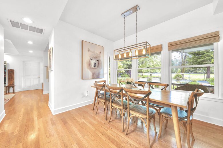 Sonoma Wine Country Estate - as seen on Emmy Award winning show Staycation! - Sebastopol, California