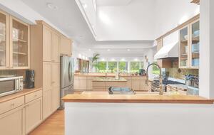 Sonoma Wine Country Estate - as seen on Emmy Award winning show Staycation! - Sebastopol, California