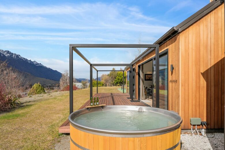 Summit Views | Ultra-Luxe Private Residence - Queenstown, New Zealand