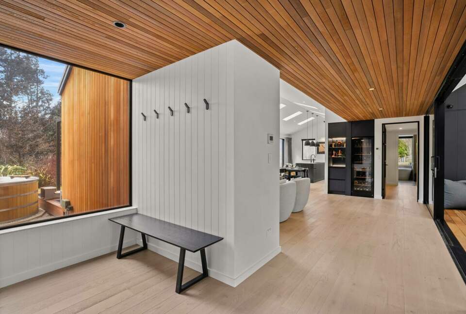 Summit Views | Ultra-Luxe Private Residence - Queenstown, New Zealand