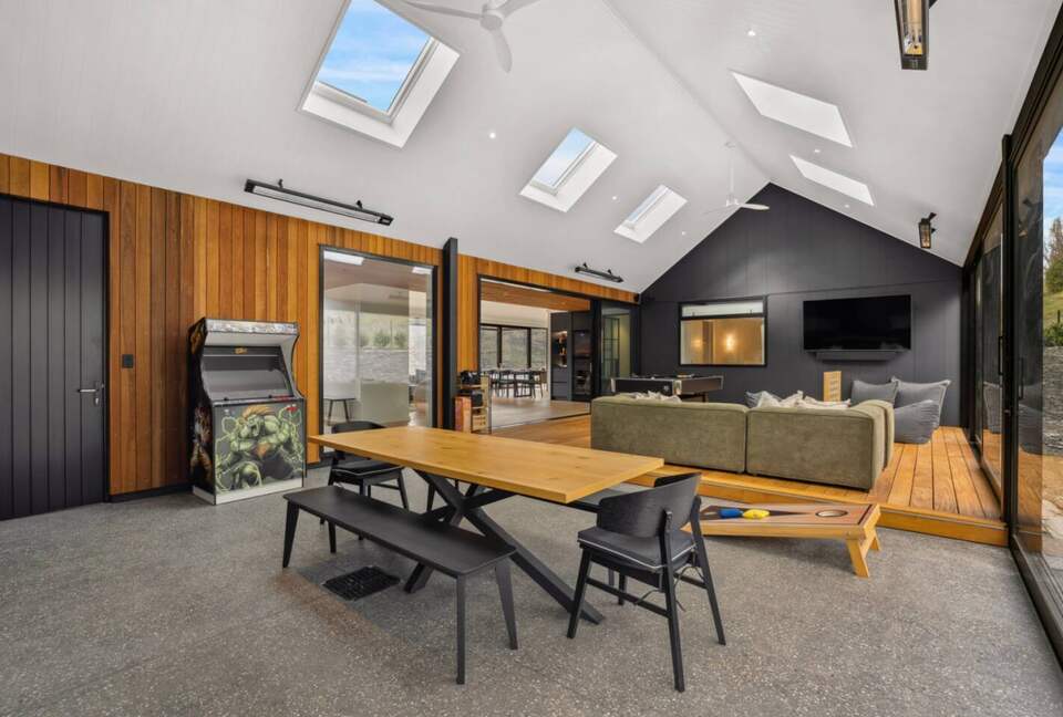 Summit Views | Ultra-Luxe Private Residence - Queenstown, New Zealand