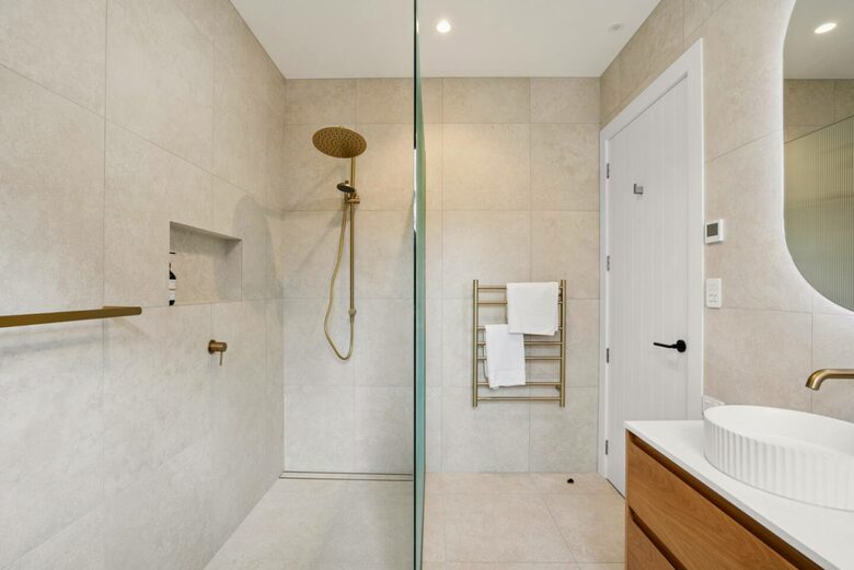 Summit Views | Ultra-Luxe Private Residence - Queenstown, New Zealand