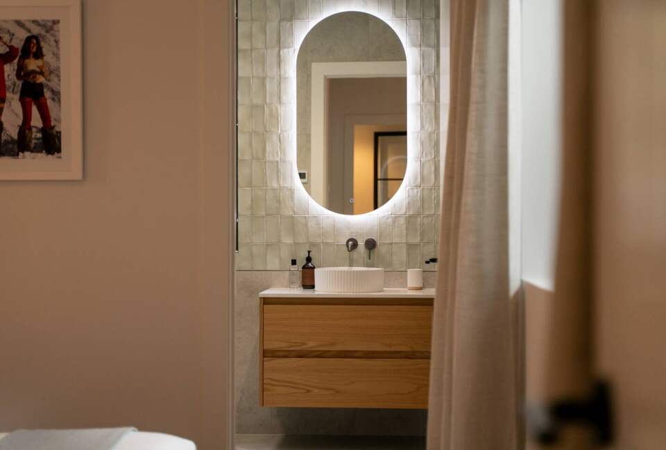 Summit Views | Ultra-Luxe Private Residence - Queenstown, New Zealand