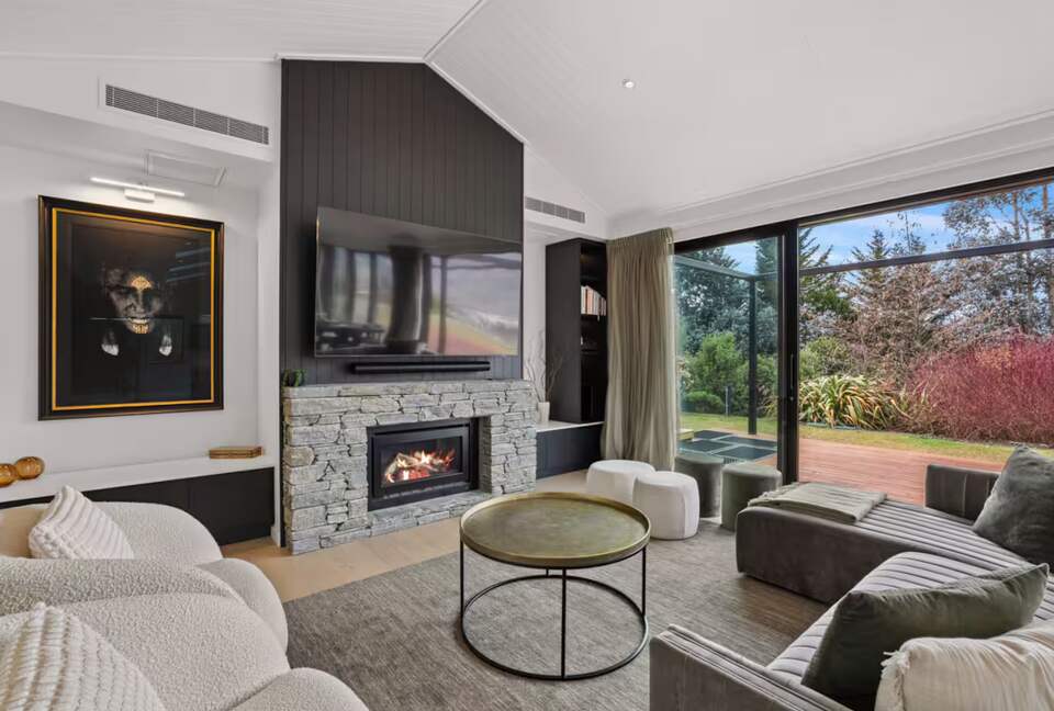 Summit Views | Ultra-Luxe Private Residence - Queenstown, New Zealand