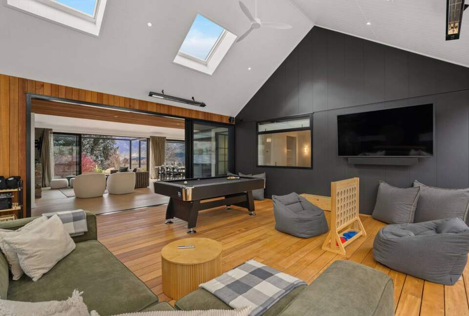 Summit Views | Ultra-Luxe Private Residence - Queenstown, New Zealand