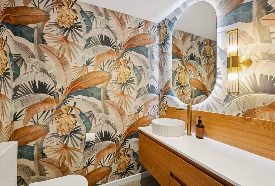 Summit Views | Ultra-Luxe Private Residence - Queenstown, New Zealand