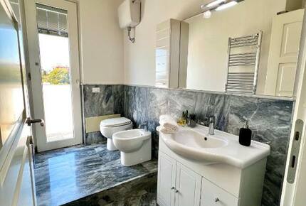 Charming Apartment with Sea and City Views - Cagliari, Italy