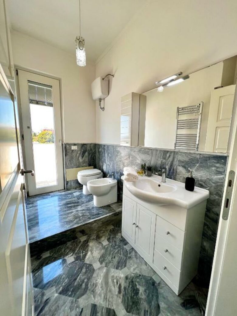 Charming Apartment with Sea and City Views - Cagliari, Italy