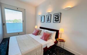 Charming Apartment with Sea and City Views - Cagliari, Italy