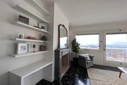 Charming Apartment with Sea and City Views - Cagliari, Italy