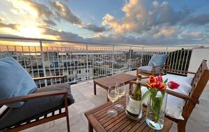 Charming Apartment with Sea and City Views - Cagliari, Italy