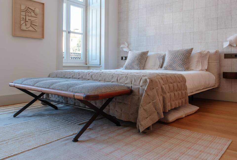 Refined Lisbon Oasis with Private Pool and Garden - Lisbon, Portugal