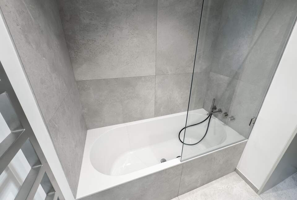 Refined Lisbon Oasis with Private Pool and Garden - Lisbon, Portugal