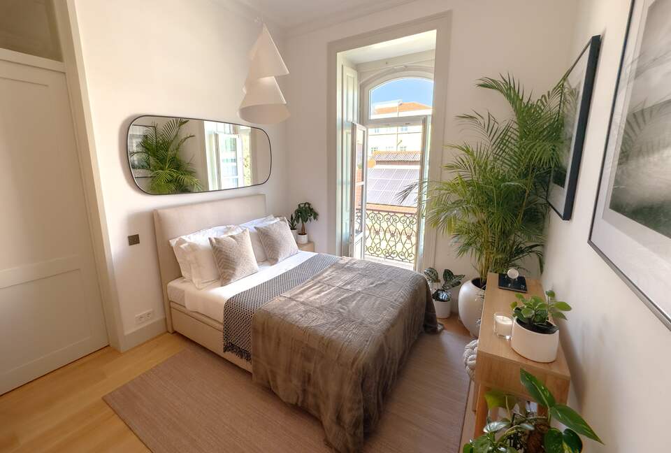 Refined Lisbon Oasis with Private Pool and Garden - Lisbon, Portugal