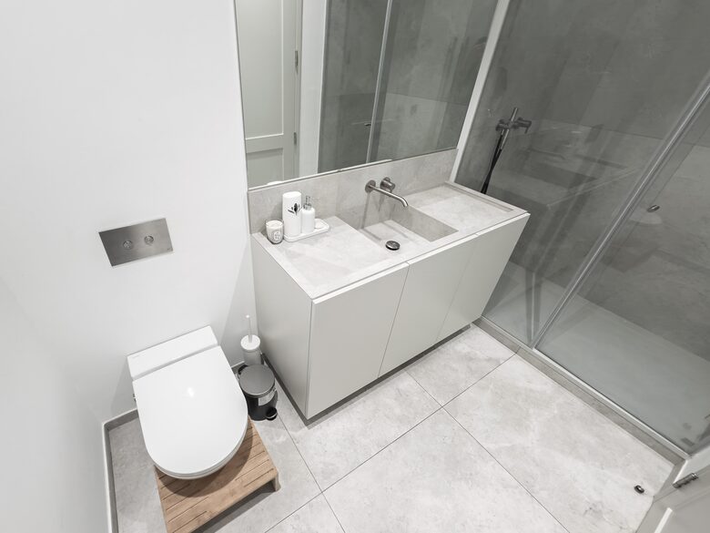 Refined Lisbon Oasis with Private Pool and Garden - Lisbon, Portugal