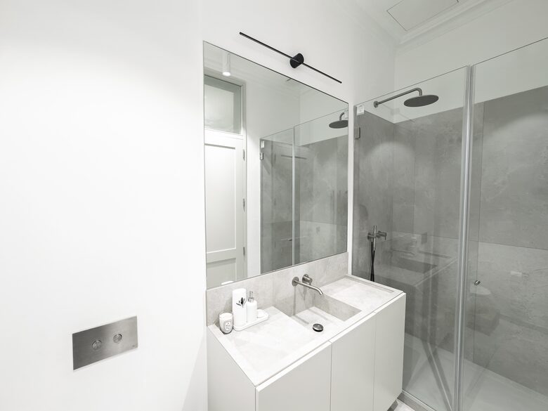 Refined Lisbon Oasis with Private Pool and Garden - Lisbon, Portugal