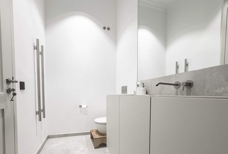 Refined Lisbon Oasis with Private Pool and Garden - Lisbon, Portugal