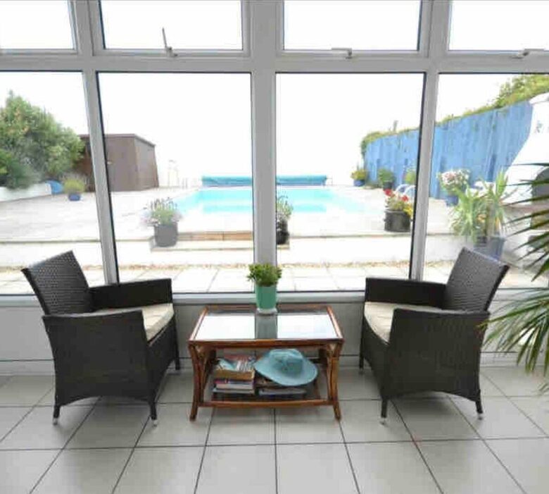 Stylish Coastal Escape Surrounded by Nature - Milford Haven, United Kingdom