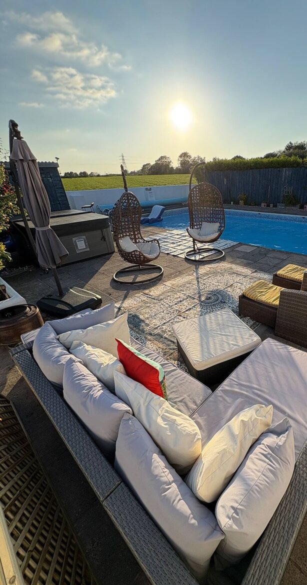 Stylish Coastal Escape Surrounded by Nature - Milford Haven, United Kingdom