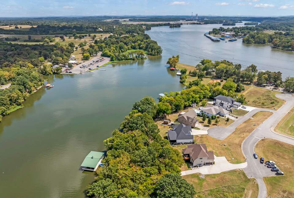 Old Hickory Nashville Lakefront Escape - Gallatin, Tennessee