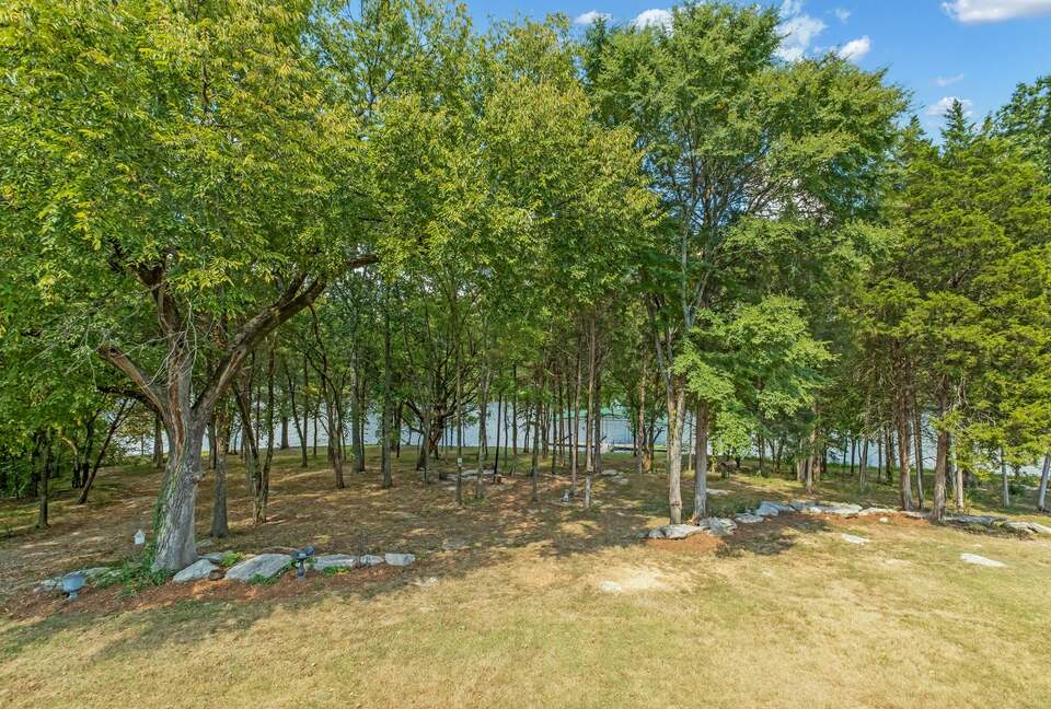 Old Hickory Nashville Lakefront Escape - Gallatin, Tennessee