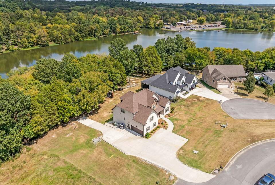 Old Hickory Nashville Lakefront Escape - Gallatin, Tennessee