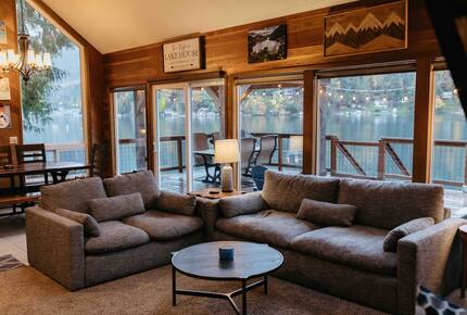 Lake Sutherland Hideaway with Mountain Views - Port Angeles, Washington